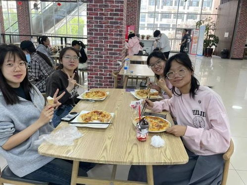 食育课堂第七课 生命科学学院与膳食服务一科联手打造披萨烘焙实践课